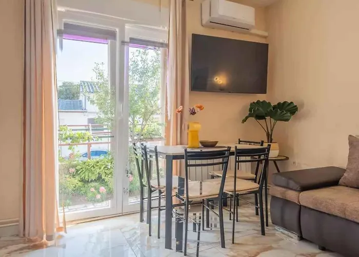 Апартаменты Unit_type_holiday_room 53454